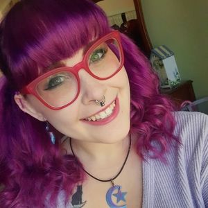 Meet your Posher, Nicole